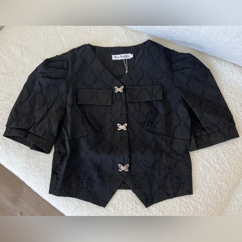 NWT Black Textured Cropped Jacket with Butterfly Buttons | Puff Sleeve | Asian M